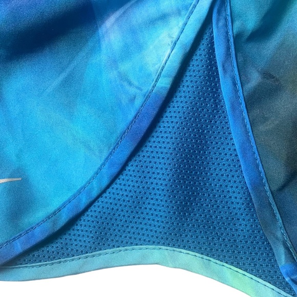 NIKE Dry-Fit Running Shorts size M - Picture 4 of 10